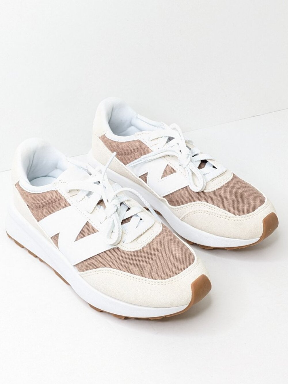 New Balance 370 70's Retro Sneakers Cream Brown Women's 8.5 Wide